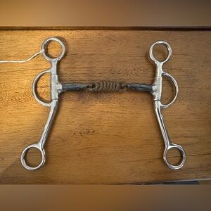 Horse Tack - 5” Partrade Metalab 3 Piece Western Shanked Snaffle Bit